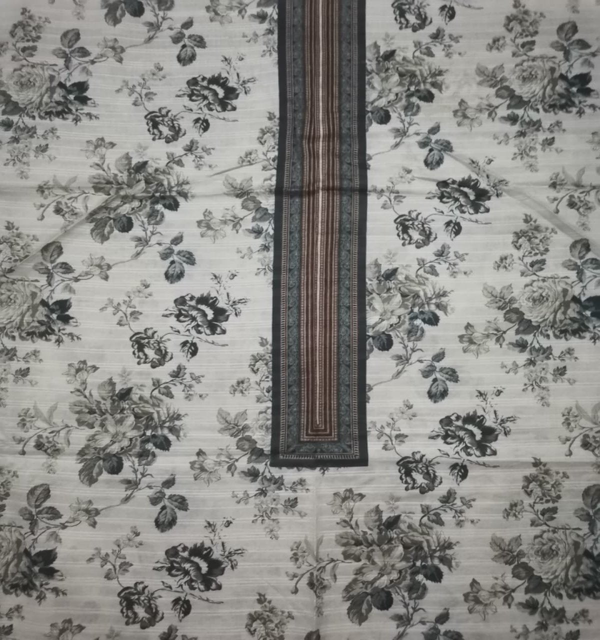 Printed Doria Lawn 3 Piece unstitched suite