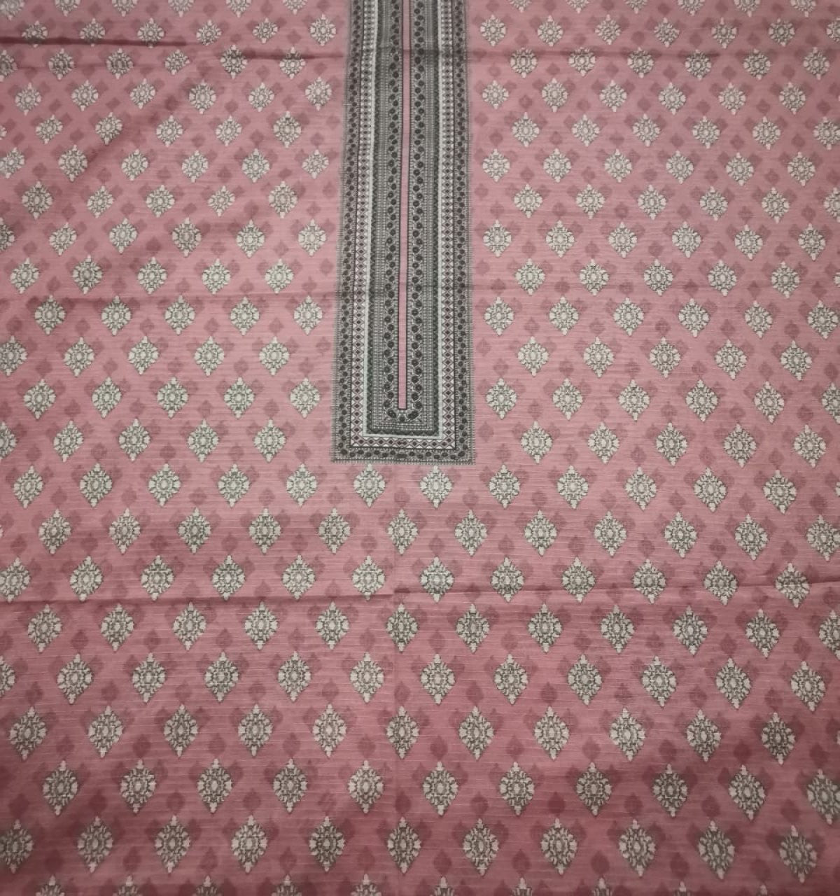 Doria Printed Lawn 2025 Edition 3 Piece Unstitched Suite